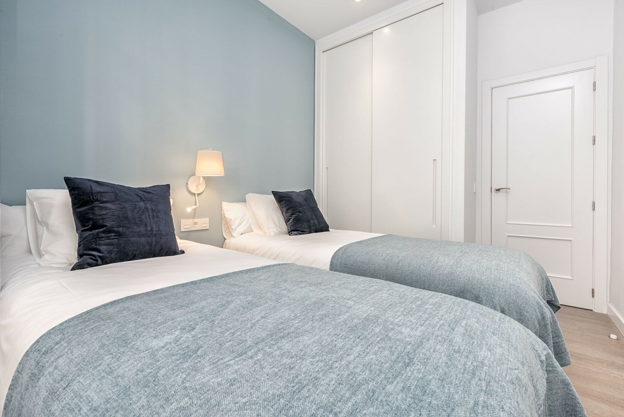 Merced Suites In Malaga By Solaga Holiday Homes Екстериор снимка